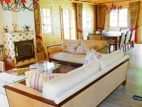 Holiday Home Voltaire Ovronnaz