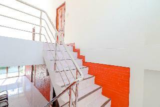 Hotel Oyo 557 Tong House Resort