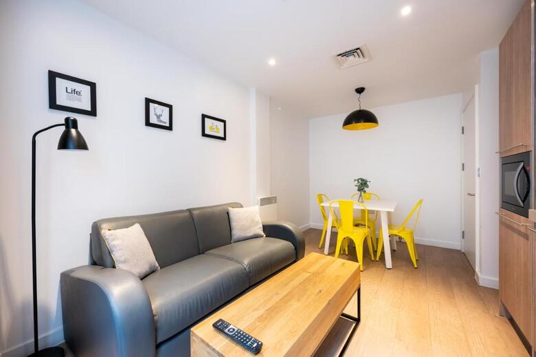Hotel Staycity Aparthotels Newhall Square