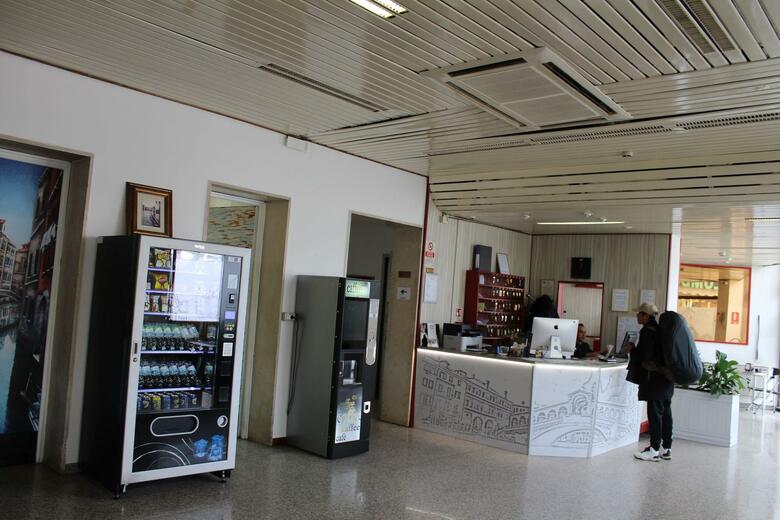 Colombo Hotel & Hostel For Backpackers