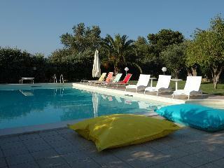 New Charme - Three Bedroom