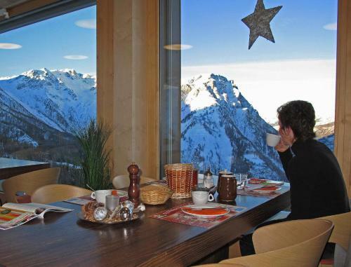Hotel / Berggasthaus Wasenalp