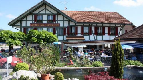 Hotel Restaurant Koi-gartenteich