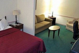 Hotel Rodeway Inn & Suites Lantern Lodge