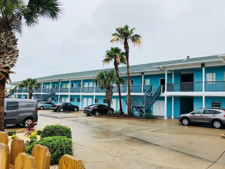 Hotel Mariner Inn And Suites
