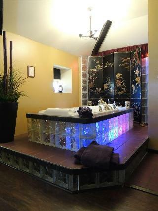 Hotel Lyons' Twin Mansions B&B And Spa