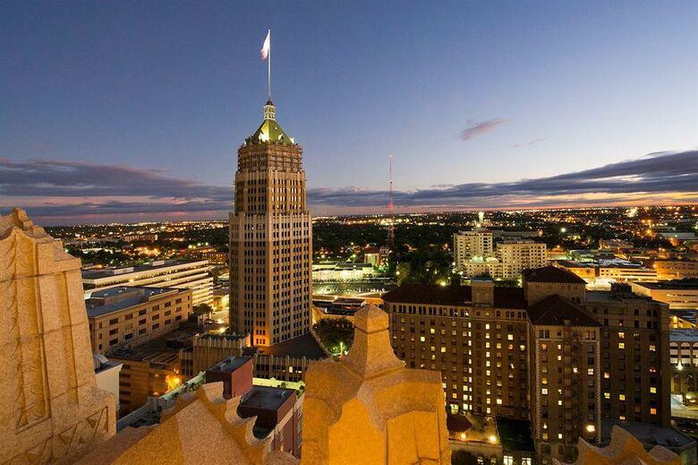 Hotel Drury Plaza Riverwalk San Antonio