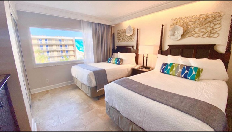 Hotel Tradewinds Island Grand Resort
