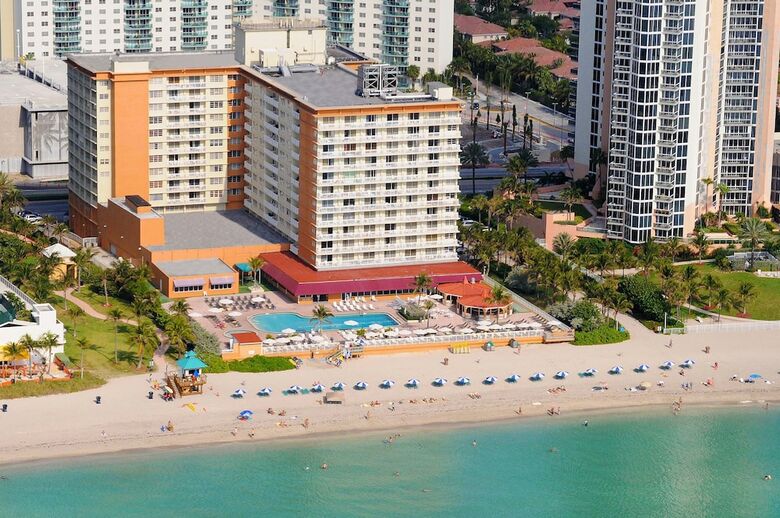Hotel Ramada Plaza Marco Polo Beach Resort