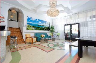 Hotel South Beach Rooms And Hostel