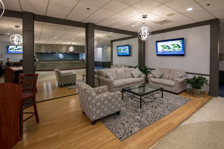 Hotel Ramada Cedar Rapids