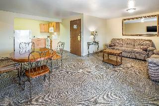 Clarion Hotel Suites Fairbanks