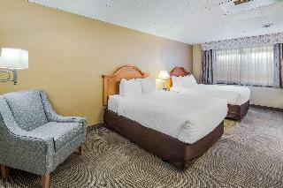 Clarion Hotel Suites Fairbanks