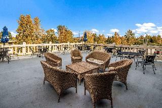 Clarion Hotel Suites Fairbanks