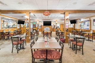 Clarion Hotel Suites Fairbanks