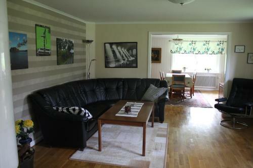 Flahult Holiday Home