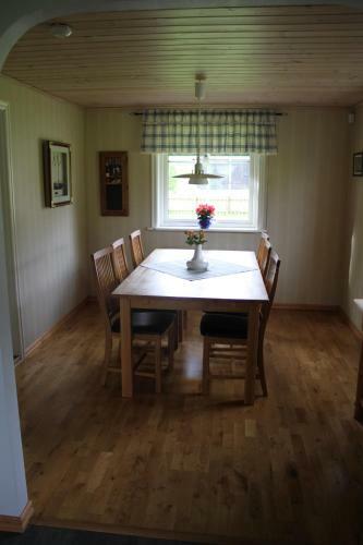 Flahult Holiday Home