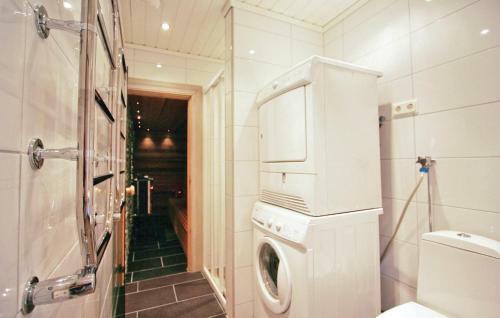 Holiday Home Solhyllan, St�ten S�len