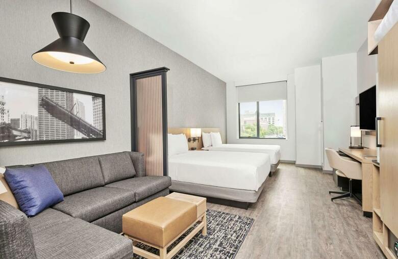 Hotel Hyatt Place Chicago Medical/university District