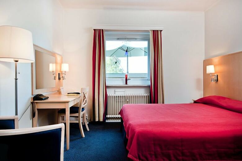 Hotel J�mteborg
