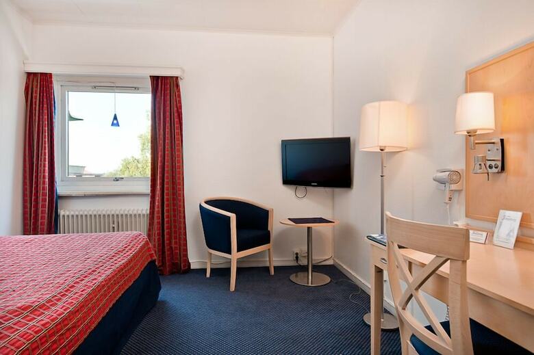 Hotel J�mteborg