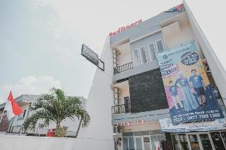 Reddoorz Near Cbd Ciledug
