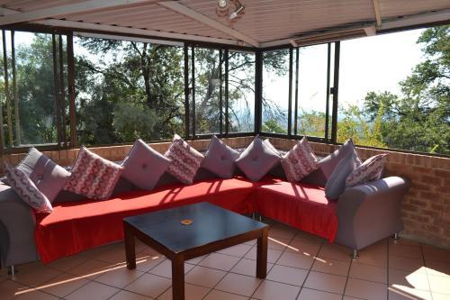 Hostal Edelweiss Corporate Guest House