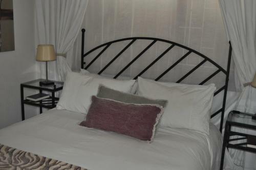 Hostal Pelican Place Guest Cottages