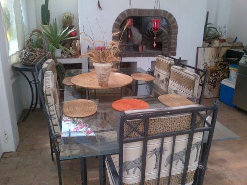 Hostal Pelican Place Guest Cottages