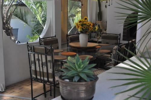 Hostal Pelican Place Guest Cottages