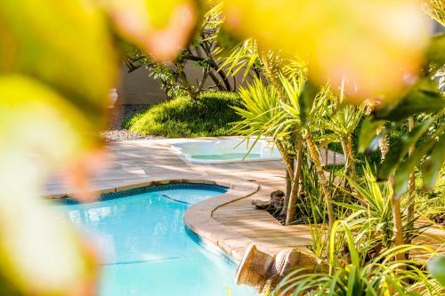 Hostal Le Petit Chateau Guest House