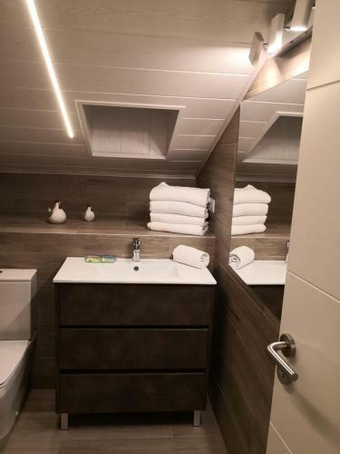 Apartamento Renttarter Atic de Luxe 8pax