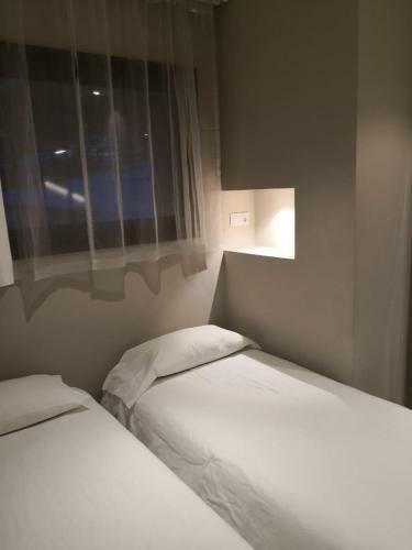 Apartamento Renttarter Atic de Luxe 8pax