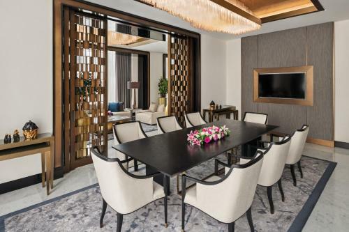 Hotel Taj Jumeirah Lakes Towers