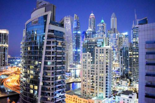 2 Bedroom Apartment In Marina Diamond 4