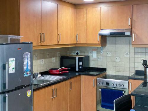 Apartamento Modern Suite In A Vibrant Area With Skyline Views