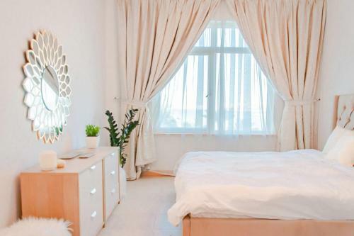 Apartamento Beachfront 1bd Sea View With Riva Beach Access