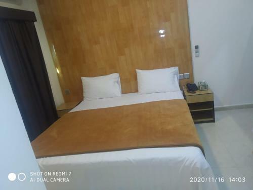 Hostal Royal Plaza Residence