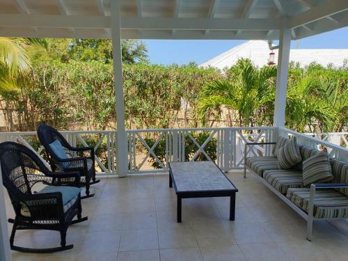 Luxury Secluded Villa With Private Pool Sleeps Six