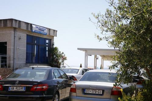 Hotel Tirona