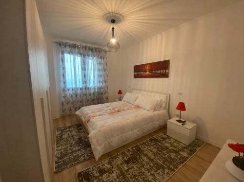 City Center& Sea View Apartment