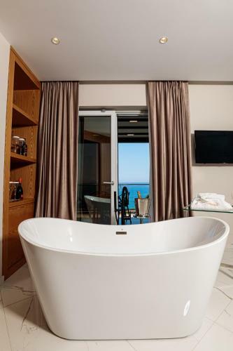 Sea View Hotel