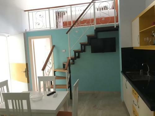 Crown Deluxe Apartments