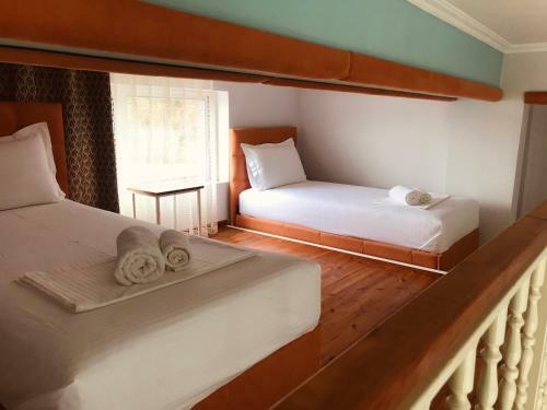 Crown Deluxe Apartments