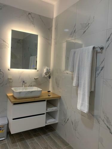 Belux Hotel