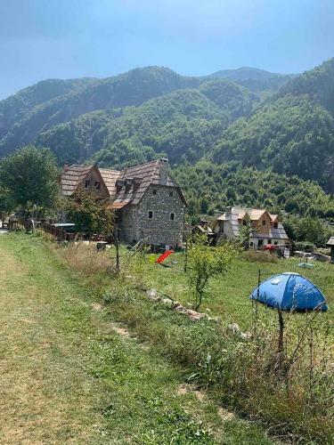 Shpella Camping Theth