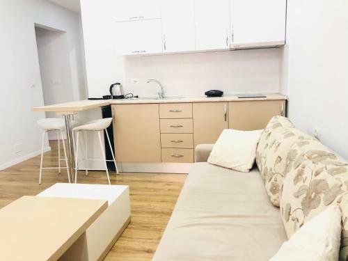 Opera Apartments - Choose Balkans
