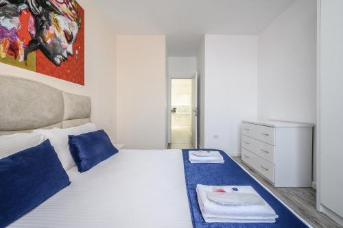Luxury Apartment Skanderbag Square