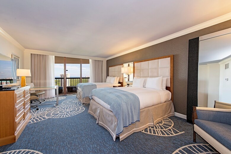 Hotel Naples Grande Beach Resort