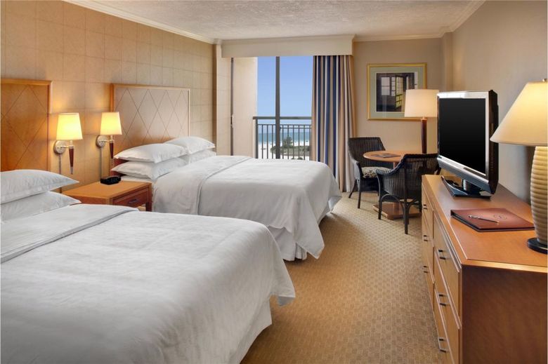 Hotel Sheraton Sand Key Resort